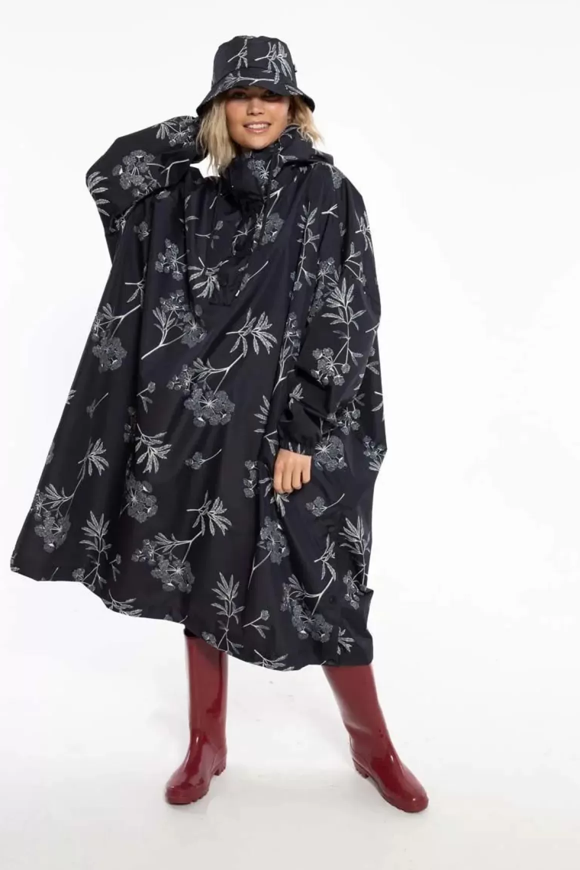 Danefæ Danedream Drops Rain Poncho Black Hemlock Best Sale